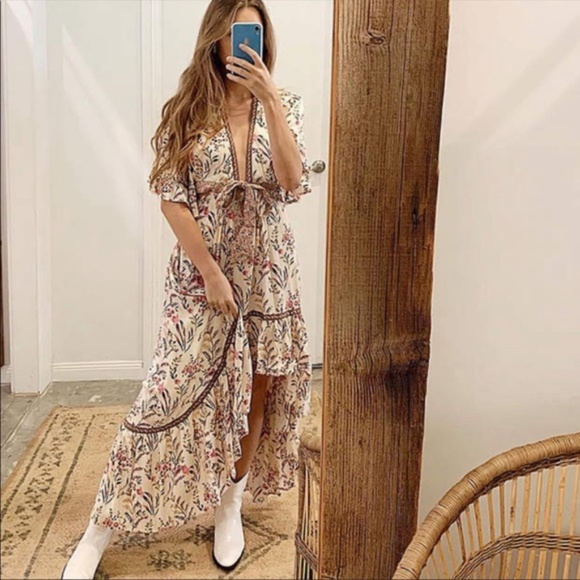 Bohemian cream Floral Print High Low midi Dress - Picture 3 of 10